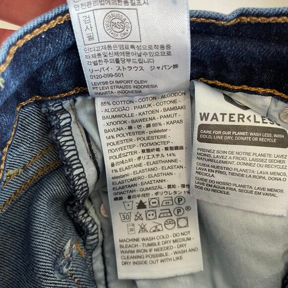 Levi's Ribcage Straight Leg Jeans - Picture 5 of 6